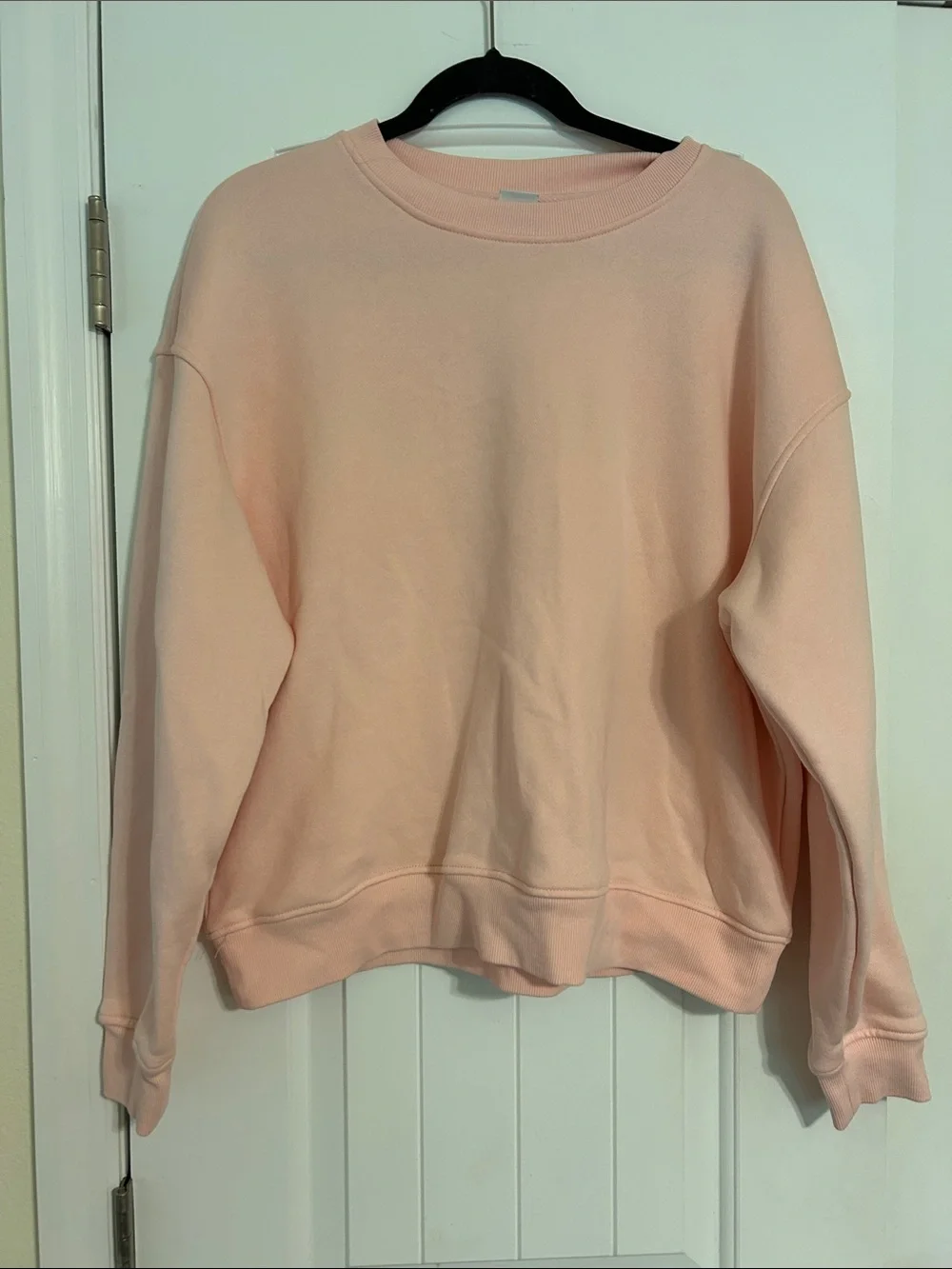 Amazon Essentials x Sofia Grainge Light Pink Crewneck Sweatshirt and Pant Set